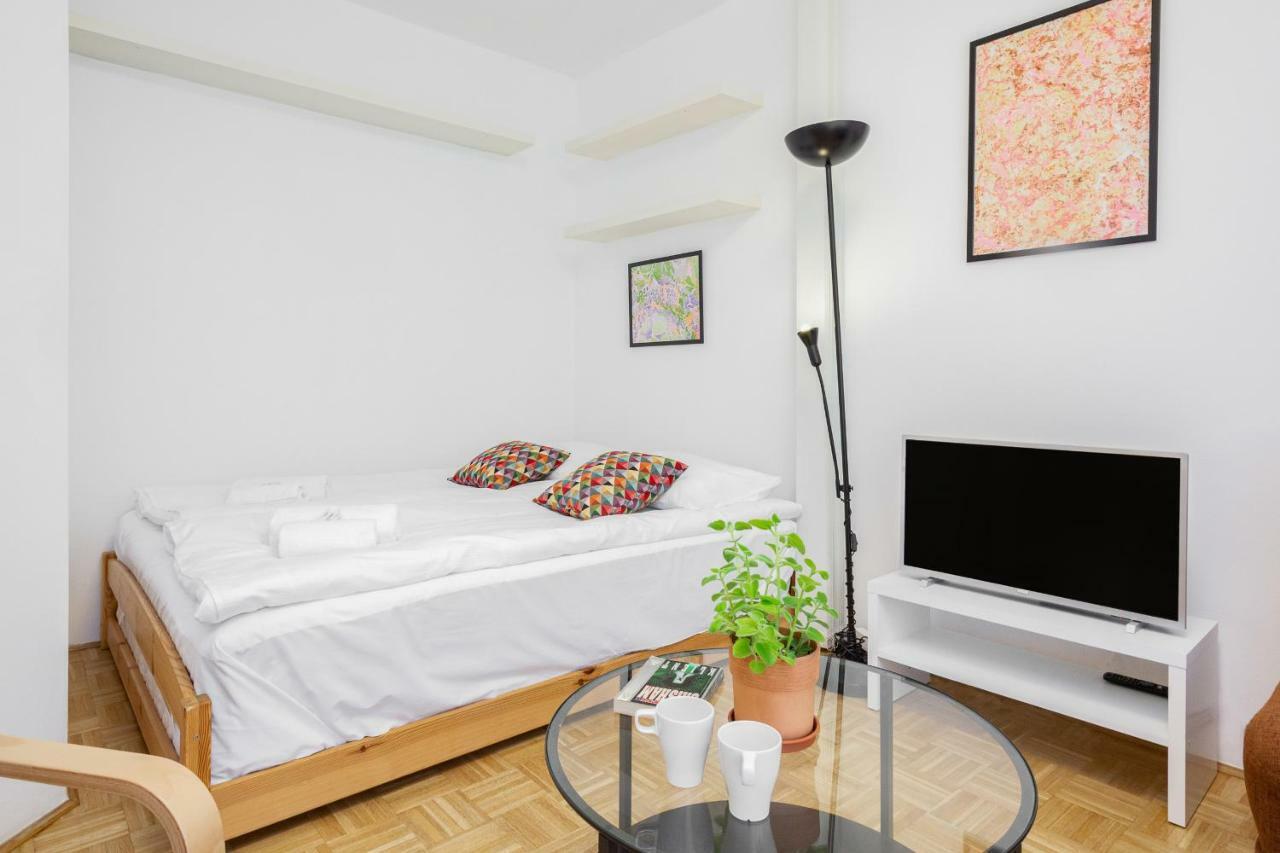 Apartments Warsaw Kakowskiego By Noclegi Renters Bagian luar foto
